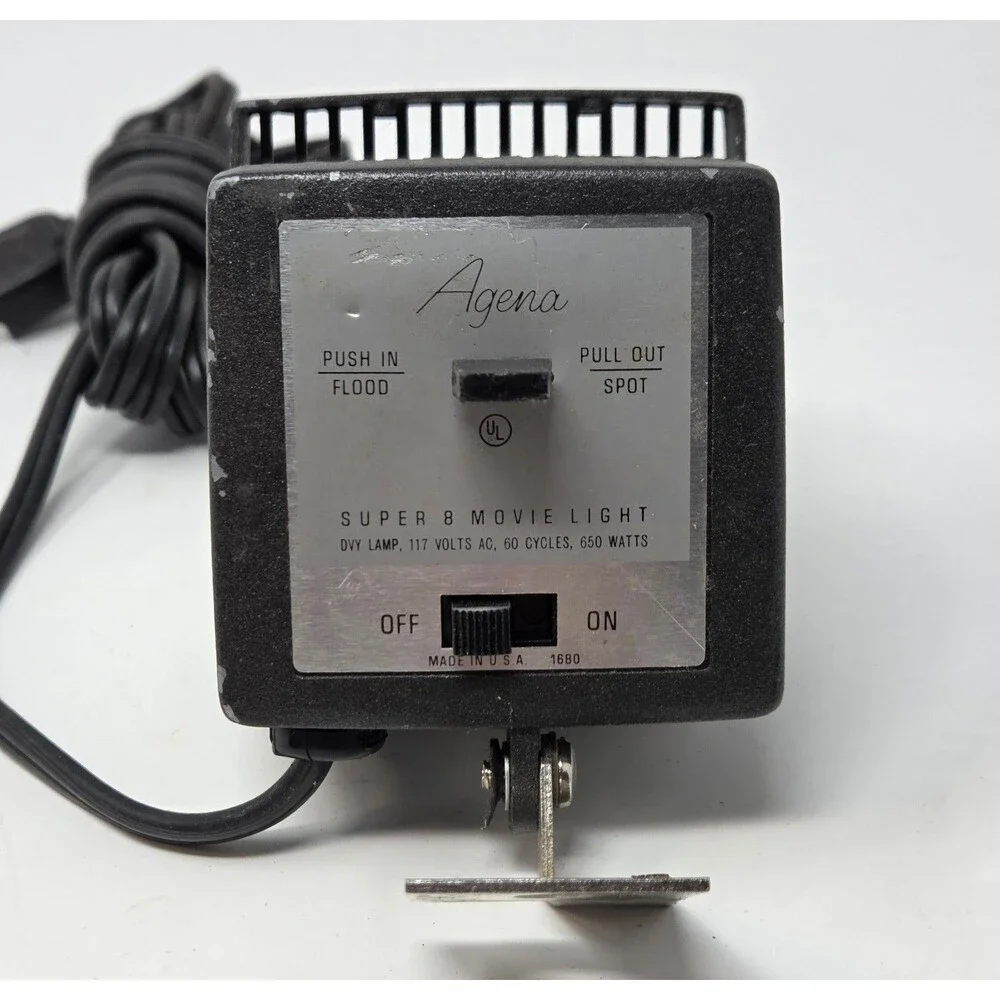 Agena Super 8 Movie Light Flood‎ Spot 650W Vintage 1960s USA DYY Bulb Mount